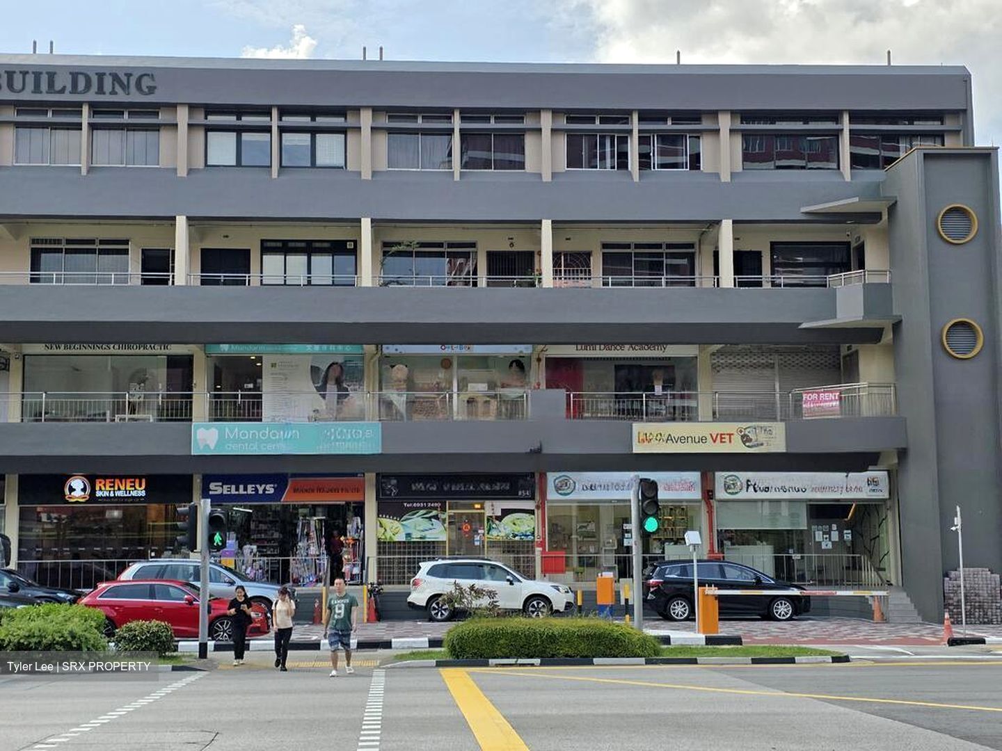 JK Building (D21), Shop House #566778111